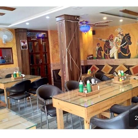 Om Shanthi Paying Guest House バラナシ エクステリア 写真