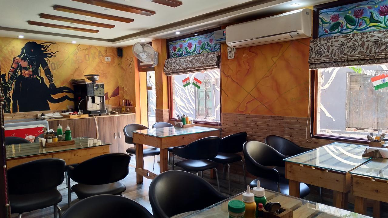 Om Shanthi Paying Guest House バラナシ エクステリア 写真